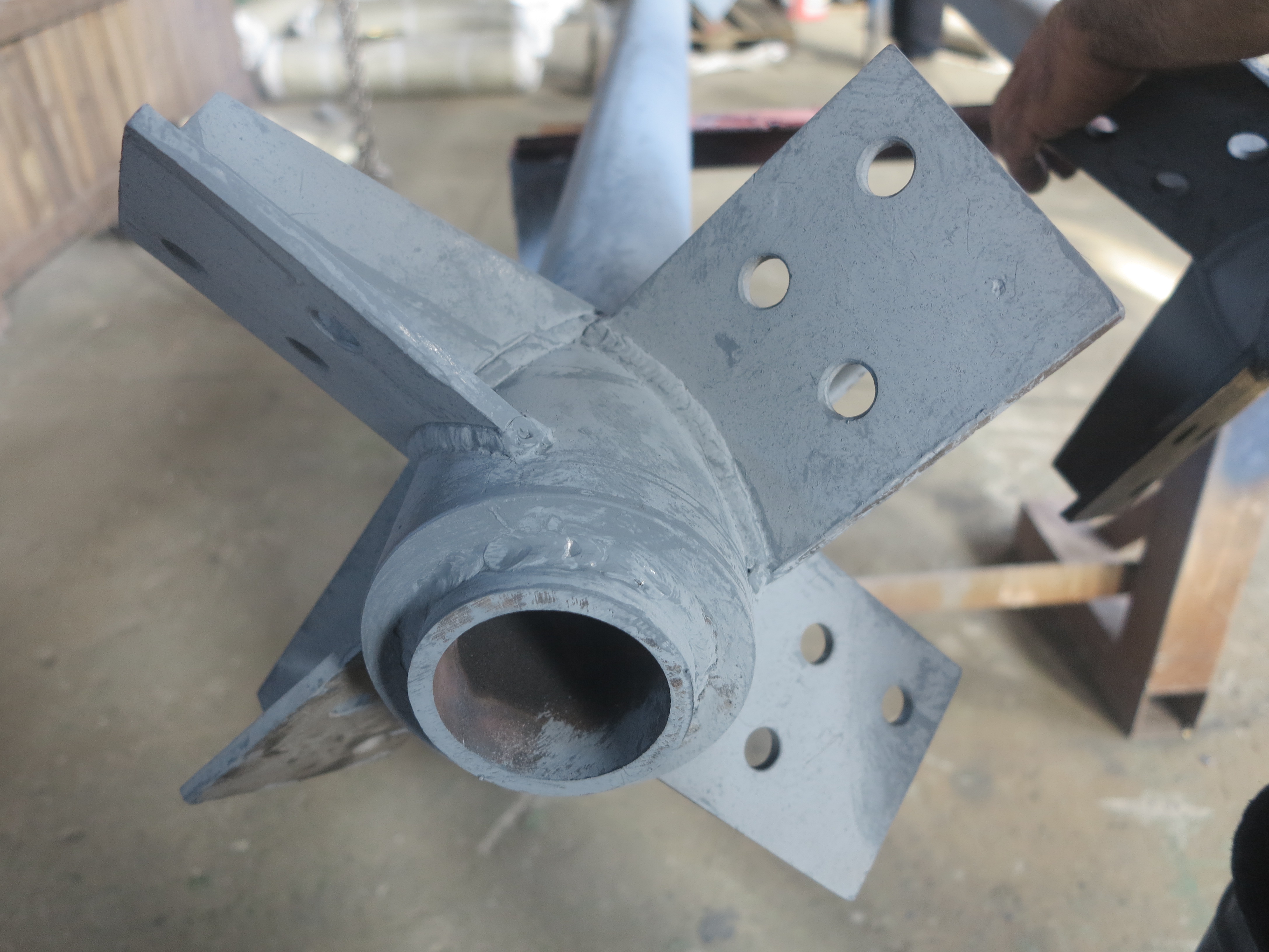 مخزن و همزن پمپ باطله